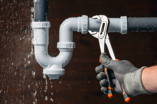 Professional Emergency Plumber technician working in Wind Gap, PA